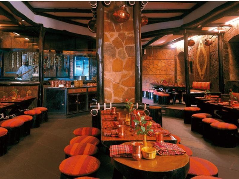 ITC MAURYA TOWER - 1