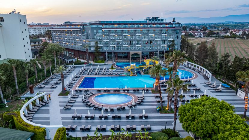 Washington Resort Hotel - 1