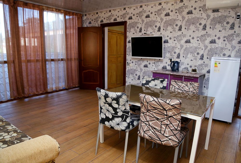 ГАГРА ЛАЗУРНАЯ, гостевой дом - 37