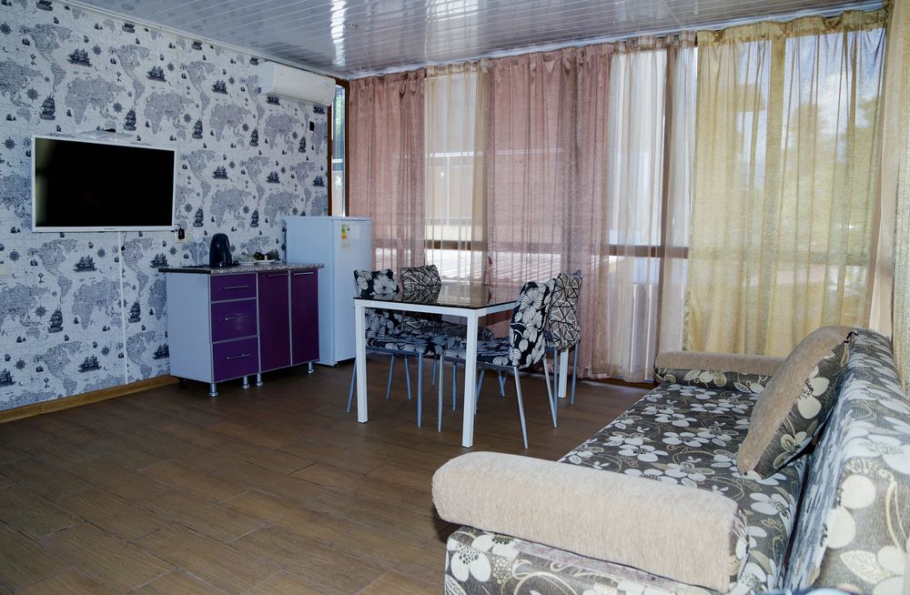 ГАГРА ЛАЗУРНАЯ, гостевой дом - 29