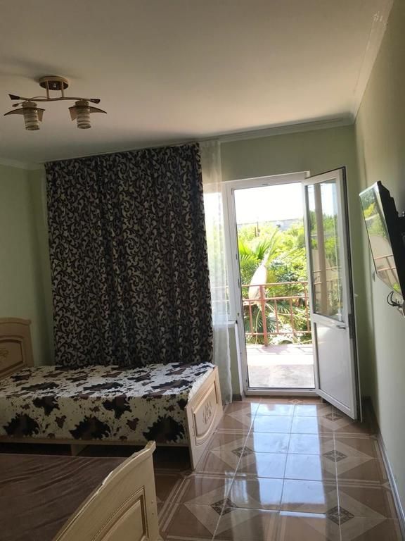 У АРСЕНА, гостевой дом эконом - 14