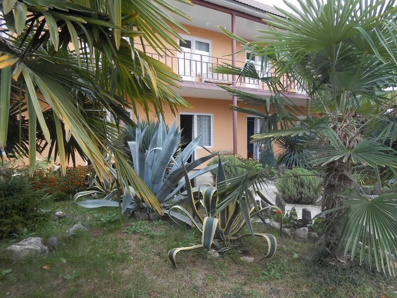 У АРСЕНА, гостевой дом эконом - 1