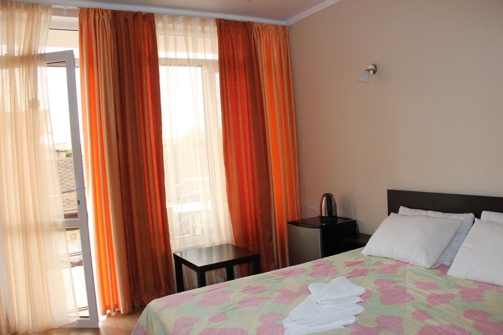 У АДАМА, гостевой дом - 7