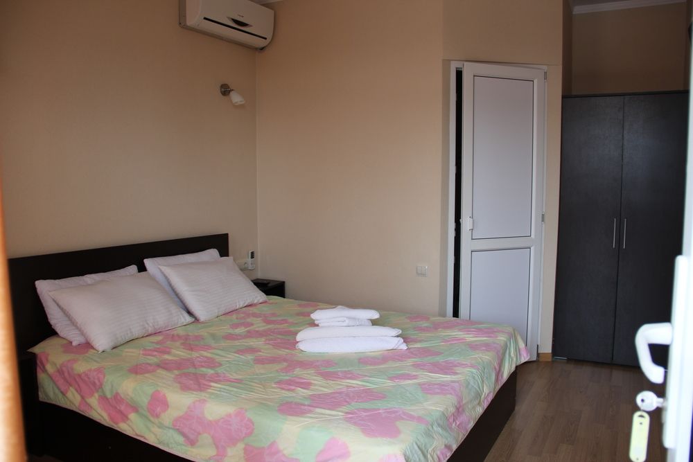 У АДАМА, гостевой дом - 6