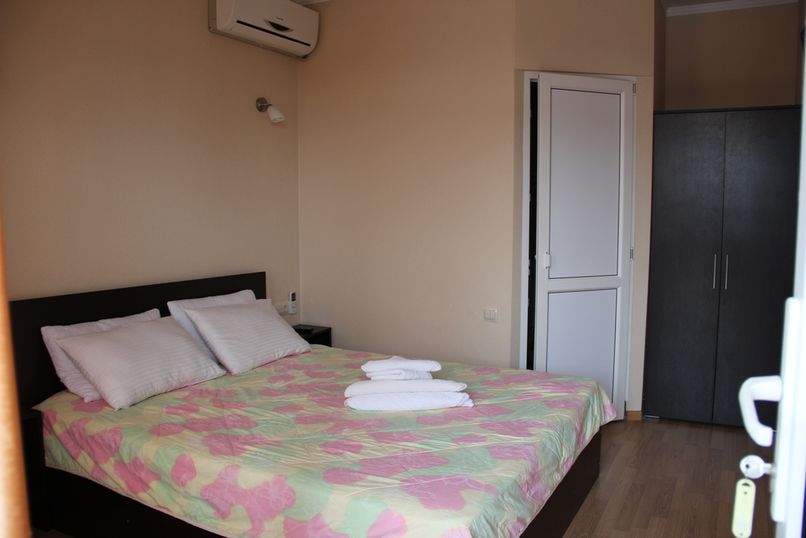 У АДАМА, гостевой дом - 6