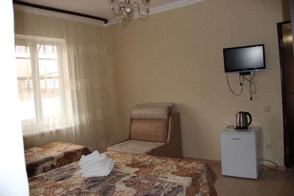 У АДАМА, гостевой дом - 20