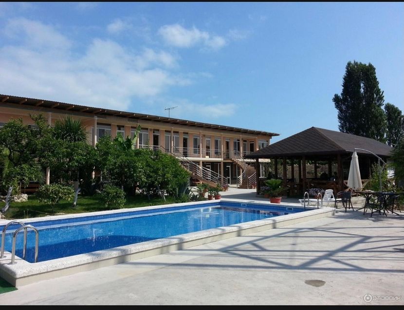 У АДАМА, гостевой дом - 1