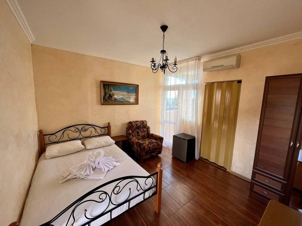 ОГОНЕК, гостевой дом - 12