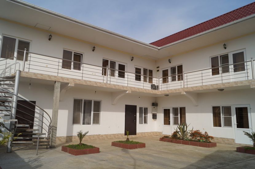 РУСЛАН и ДЖУЛЬЕТТА, гостевой дом эконом - 2