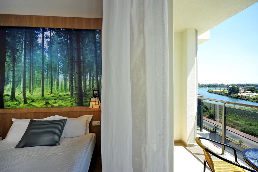 Lake & River Side - 259