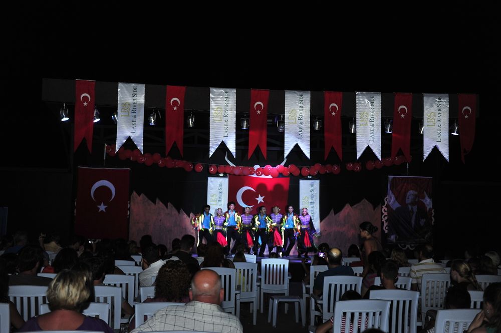 Lake & River Side - 206