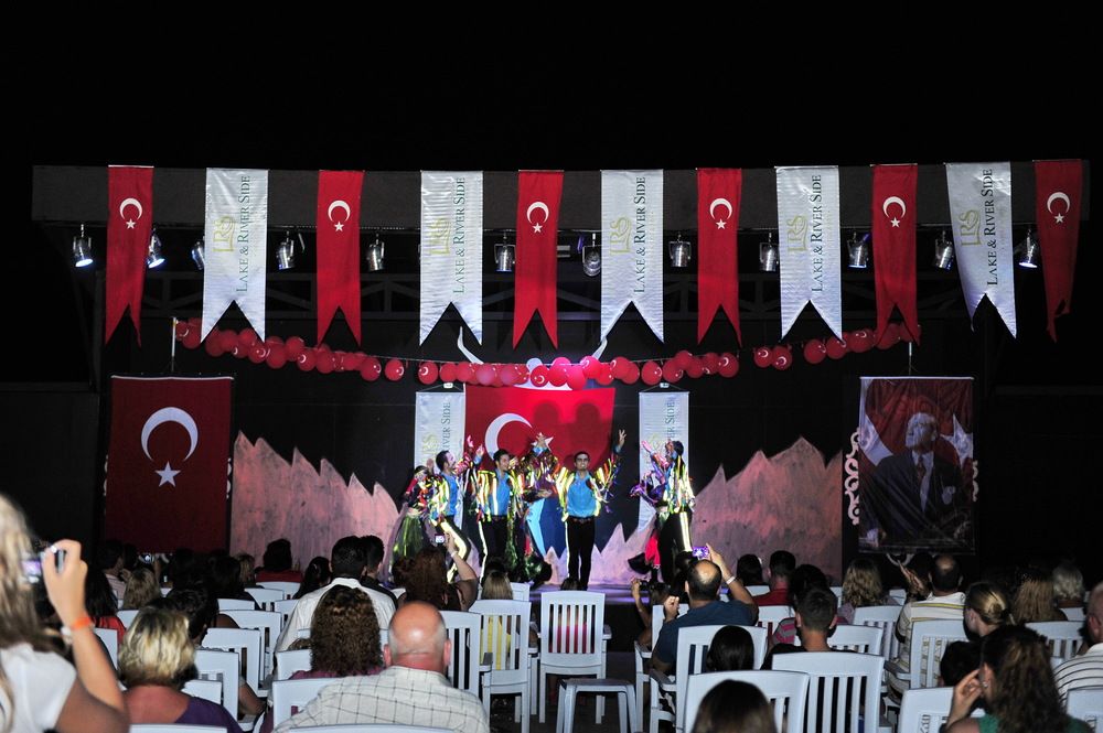 Lake & River Side - 204