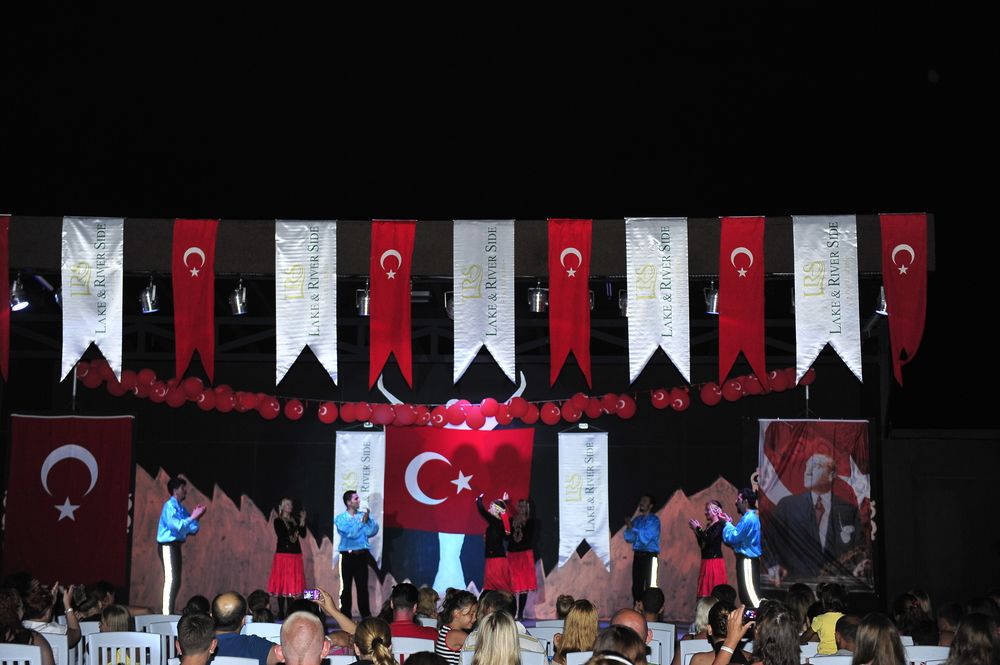 Lake & River Side - 202