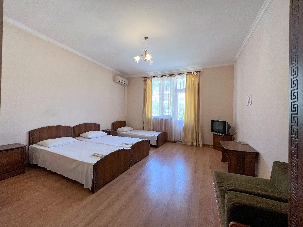 AURA CITY HOTEL (бывш. ELIZA (ЭЛИЗА)), отель эконом - 52