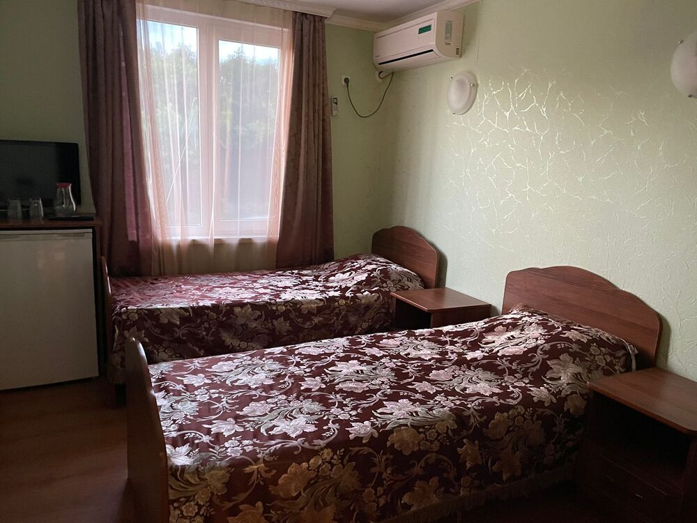 КРИСТАЛЛ, гостевой дом эконом (размещение детей с 2 лет) - 26