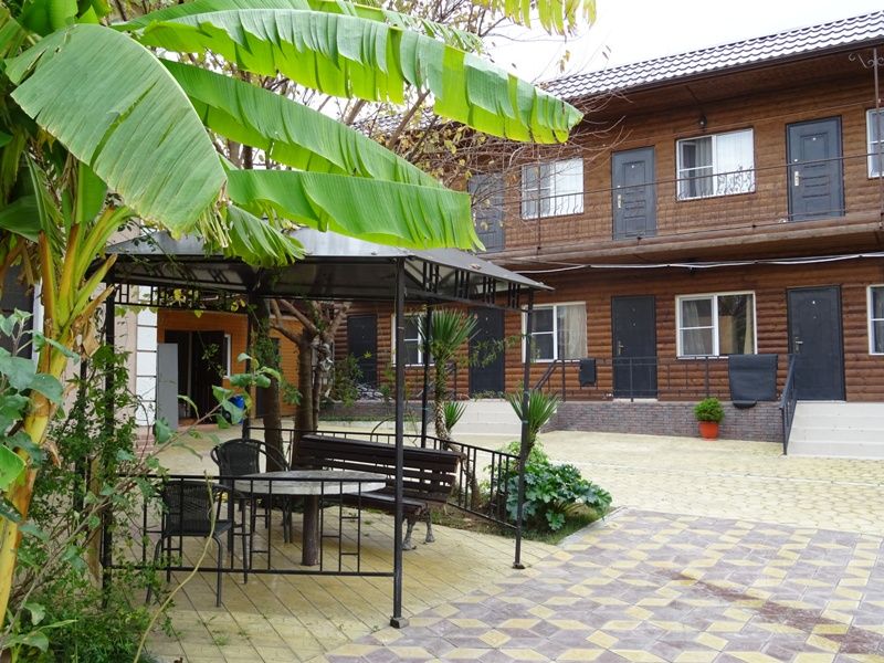 КОТТЕДЖИ В ГАГРЕ, гостиничный комплекс эконом - 2