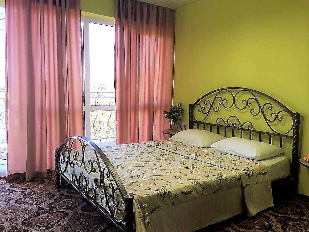 VILLA FAMILIA (ВИЛЛА ФАМИЛИЯ),мини-гостиница эконом - 139