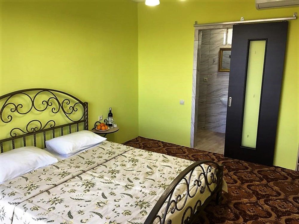 VILLA FAMILIA (ВИЛЛА ФАМИЛИЯ),мини-гостиница эконом - 138