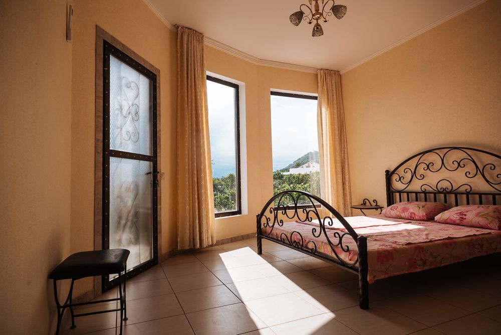 VILLA FAMILIA (ВИЛЛА ФАМИЛИЯ),мини-гостиница эконом - 75