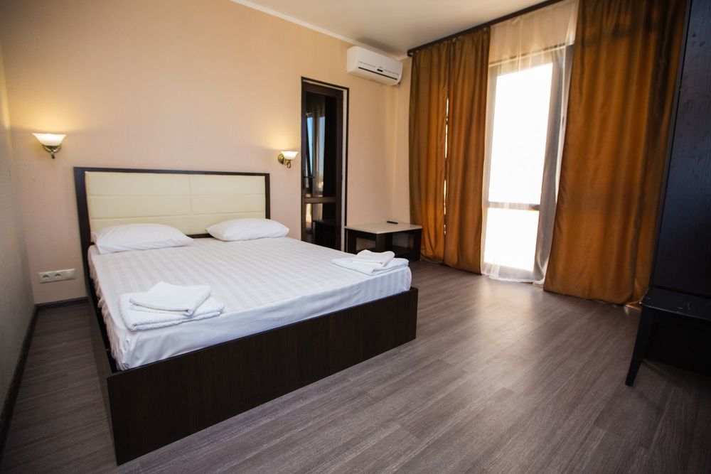 WHITE HOTEL (БЕЛЫЙ ДОМ), гостевой дом стандарт - 37