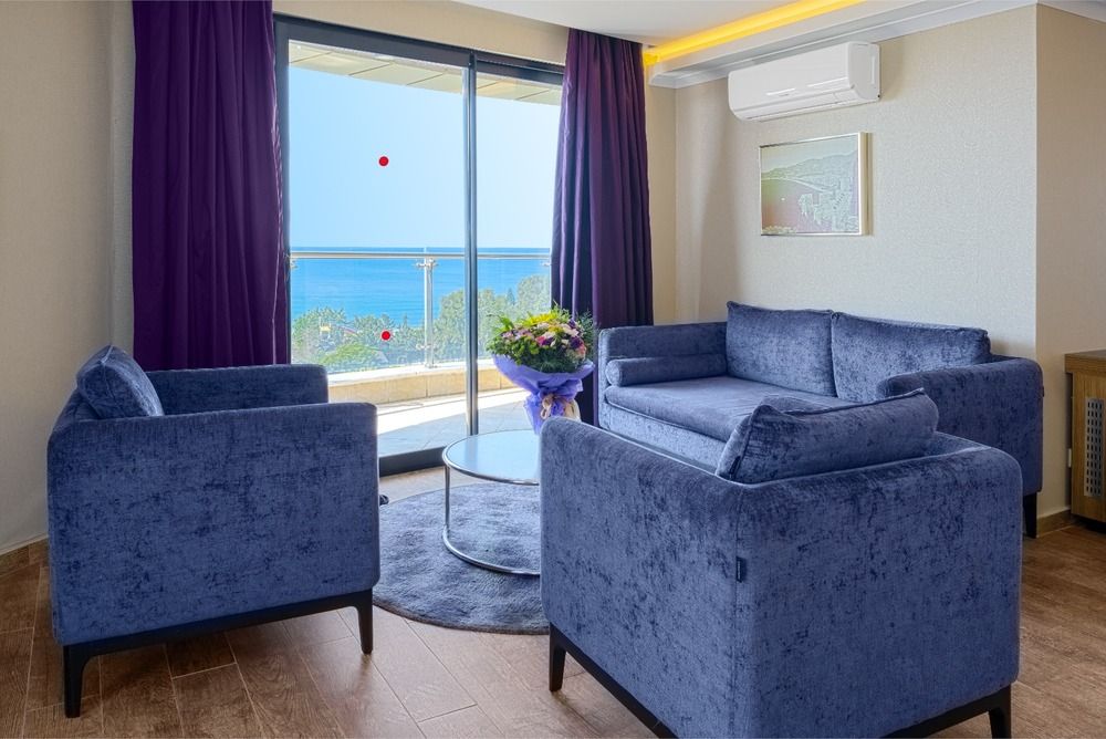 Michell Hotel (only adults 16+) - 22