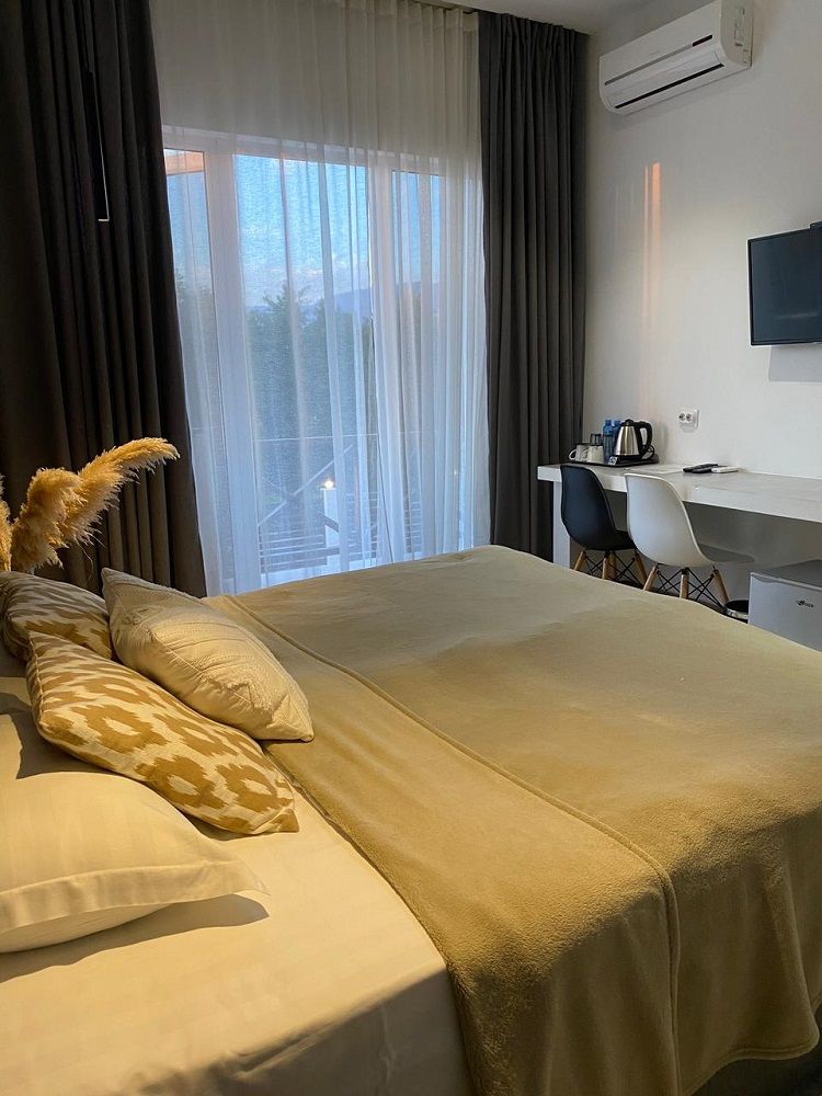 HIGOS HOTEL, отель комфорт - 21