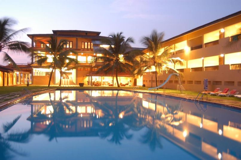 KOGGALA BEACH HOTEL - 4