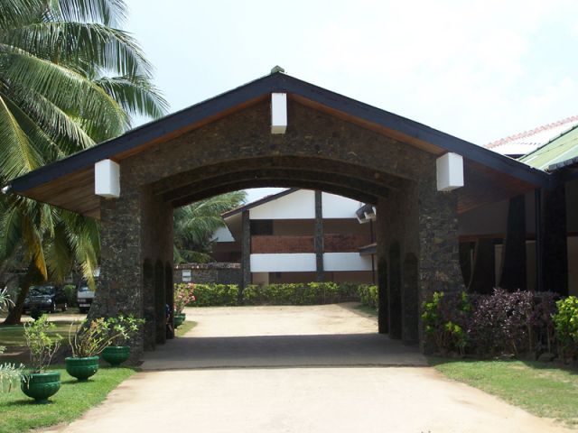 KOGGALA BEACH HOTEL - 11