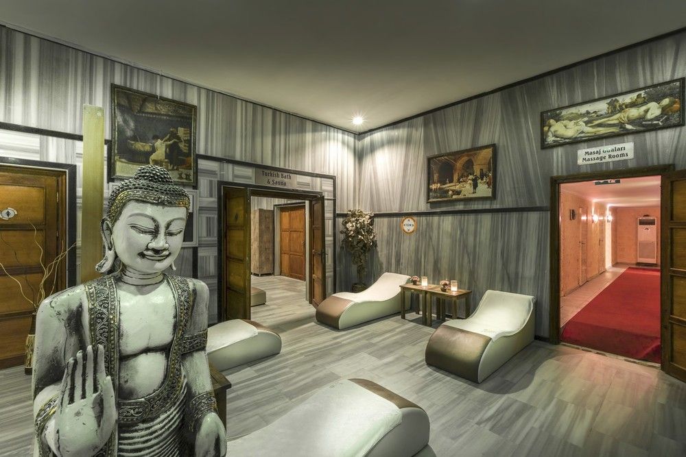 Rox Resort Hotel - 8