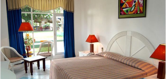 CAMELOT BEACH HOTEL - 13