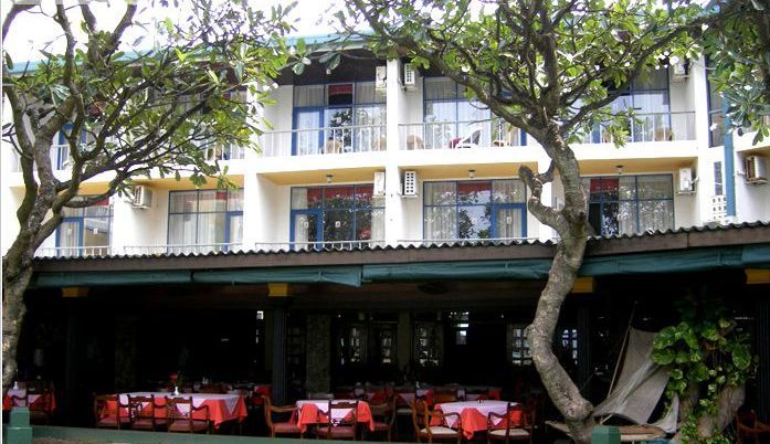 CAMELOT BEACH HOTEL - 5