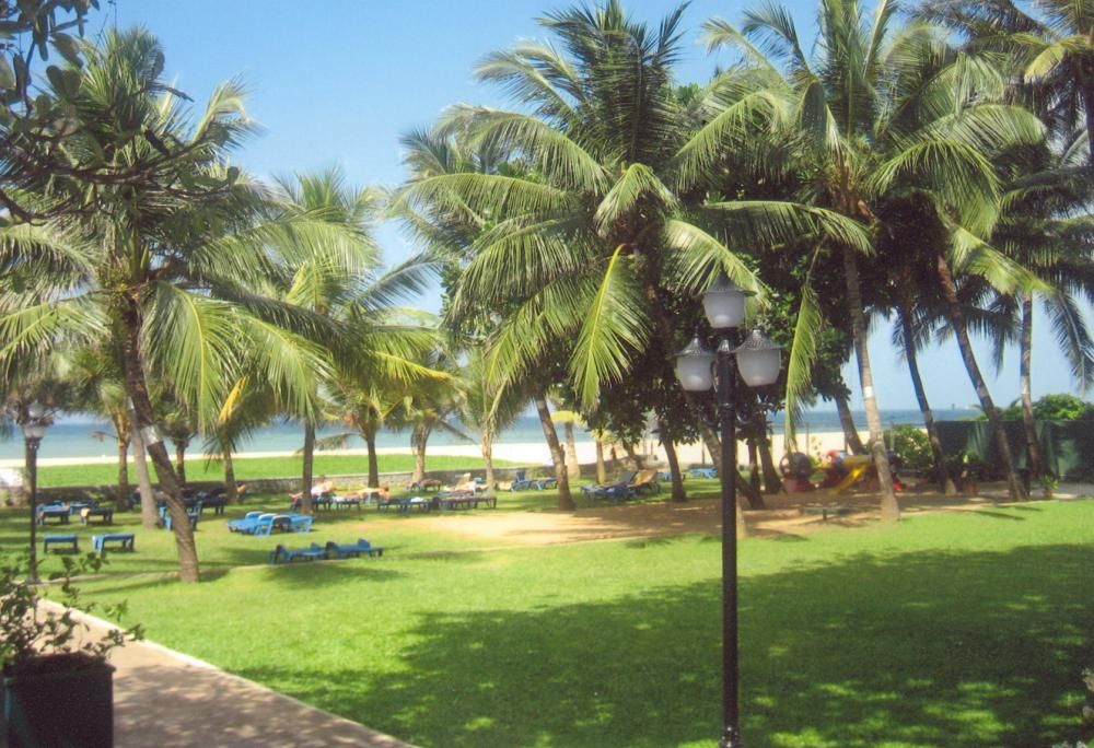 CAMELOT BEACH HOTEL - 2