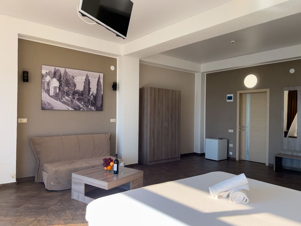 CLUB HOTEL BEREG EVKALIPTOV (БЕРЕГ ЭВКАЛИПТОВ), отель комфорт - 69