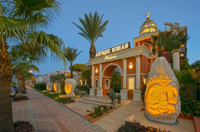 Antique Roman Palace (only adults 16+) - 1