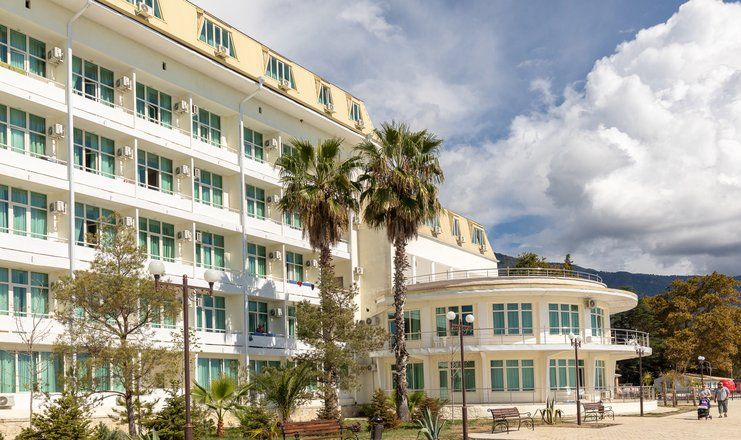 КАВКАЗ, парк-отель комфорт - 1