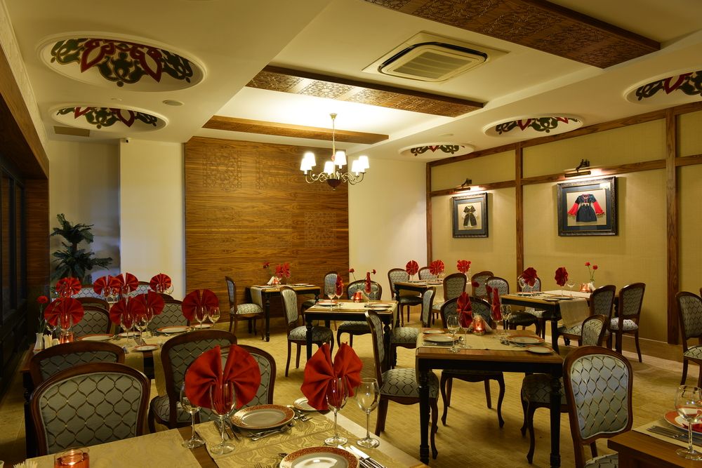 Side Crown Palace - 7