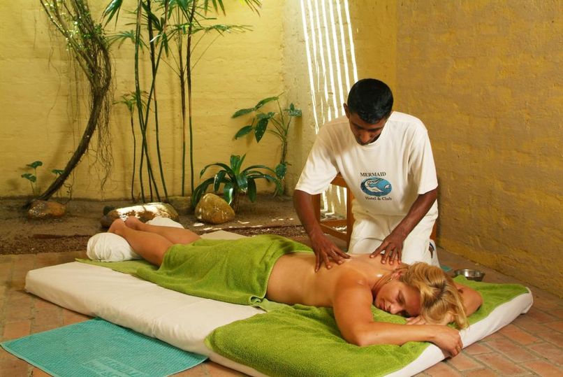 MERMAID HOTEL & CLUB - 3