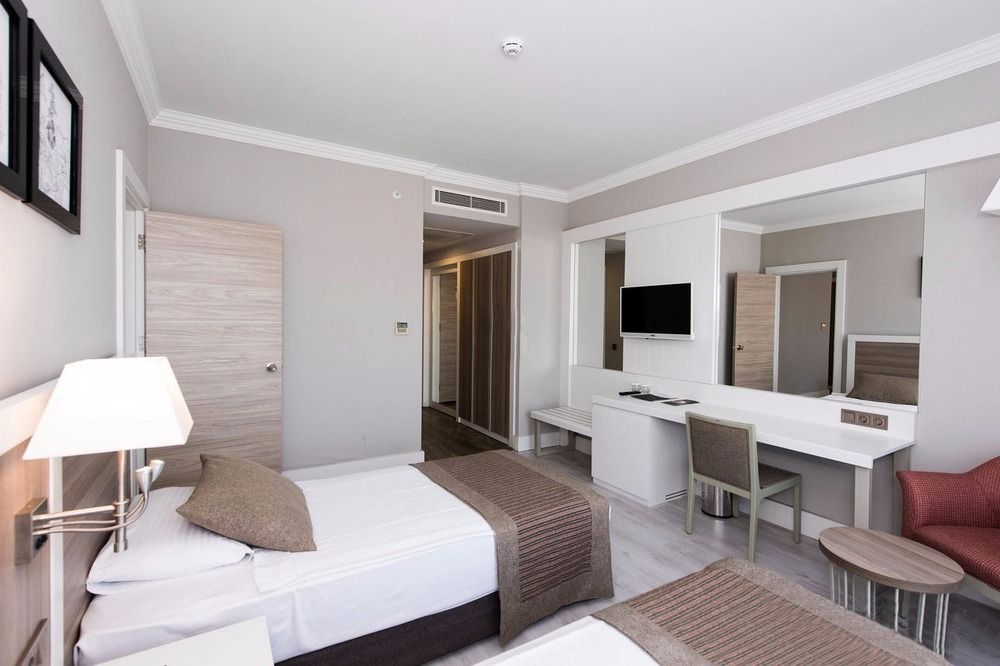 Port River Hotel & Spa - 92