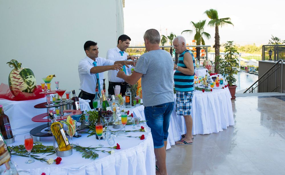 Port River Hotel & Spa - 61