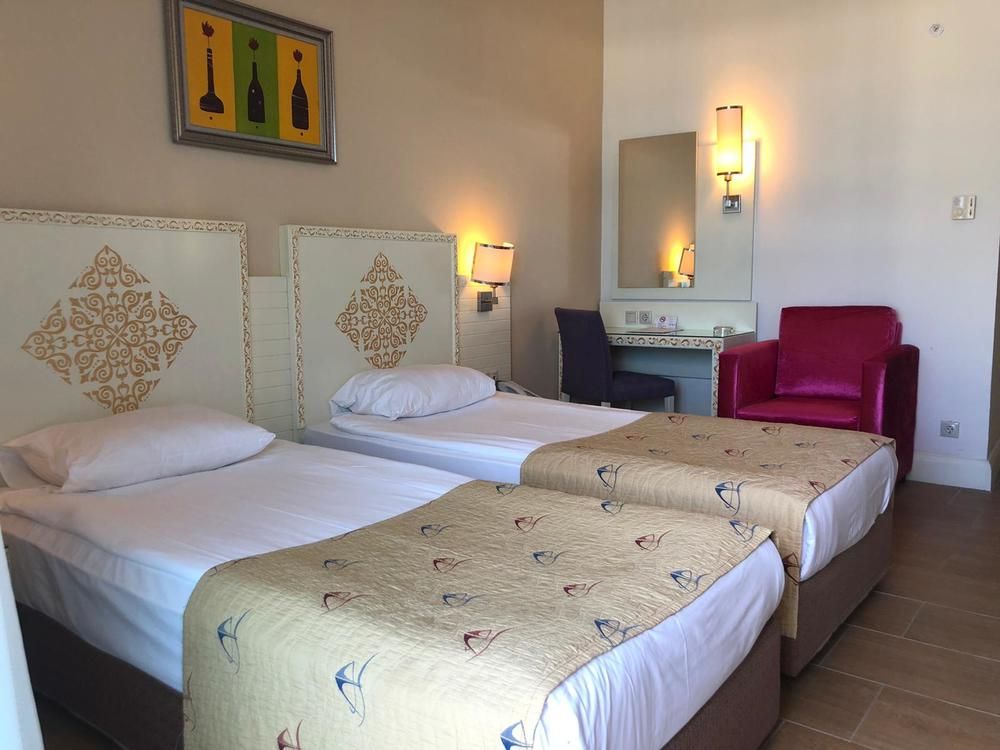 Crystal Admiral Aqua Collection - 104