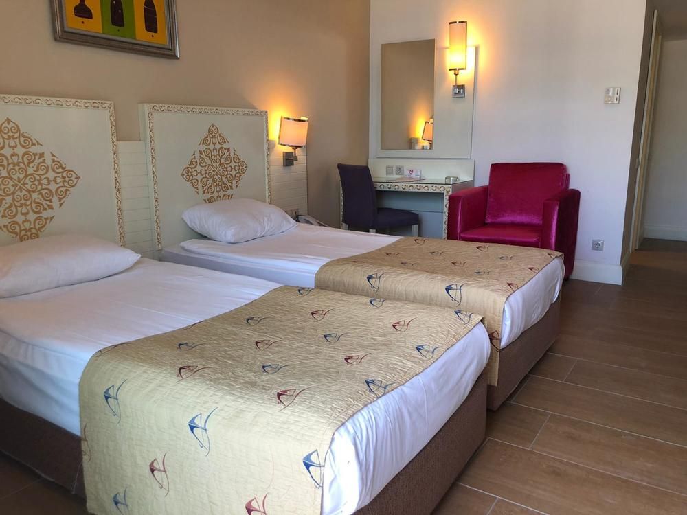 Crystal Admiral Aqua Collection - 88