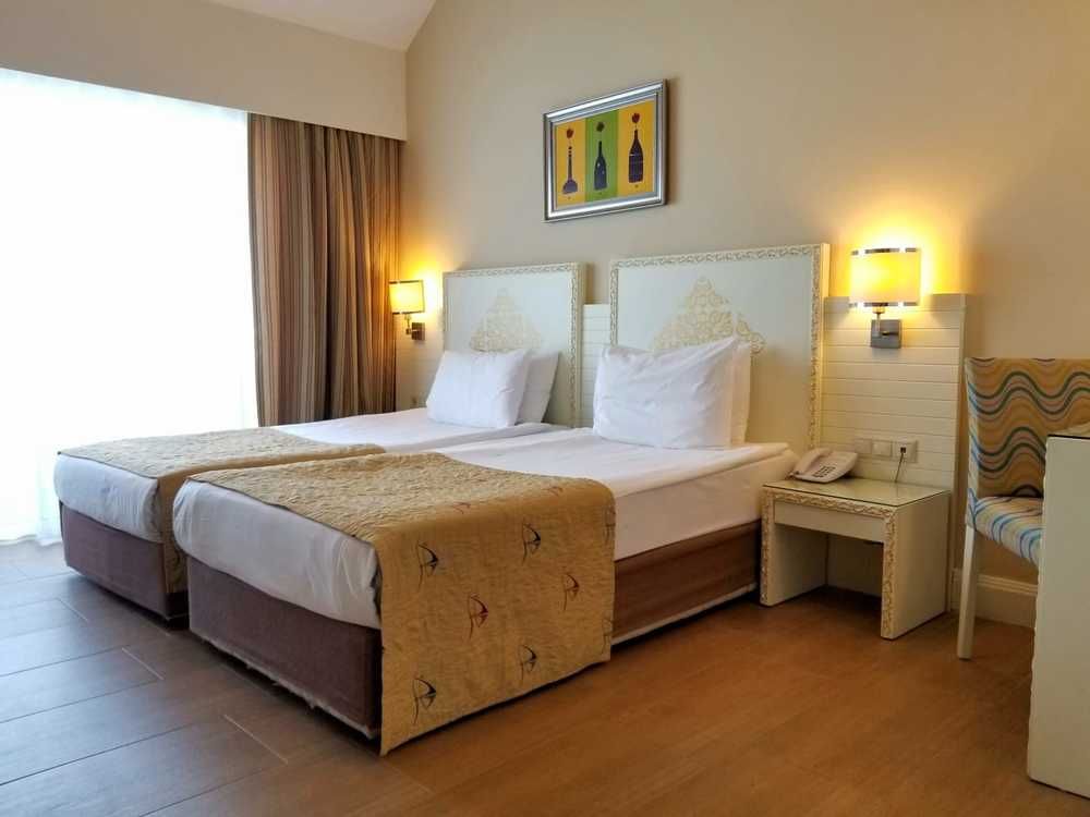 Crystal Admiral Aqua Collection - 92