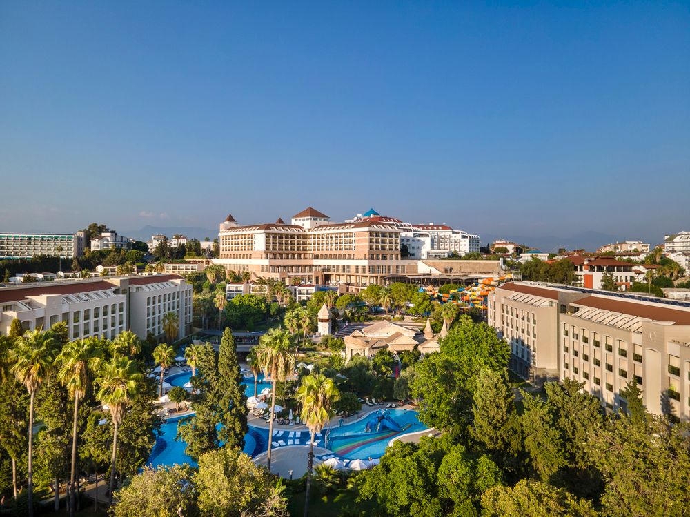 Horus Paradise Luxury Resort - 9