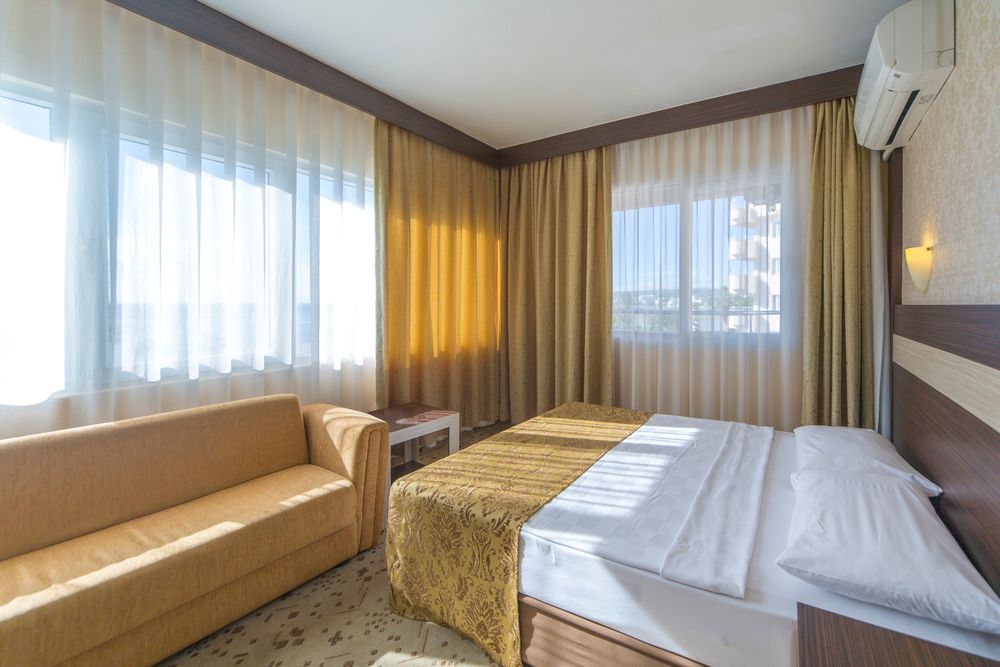 Lonicera World Hotel - 58