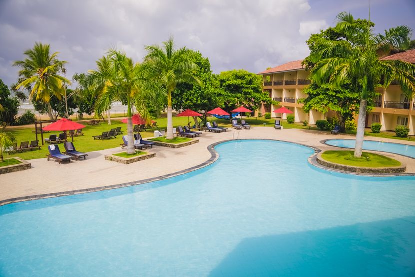 THE PALMS HOTEL - 1