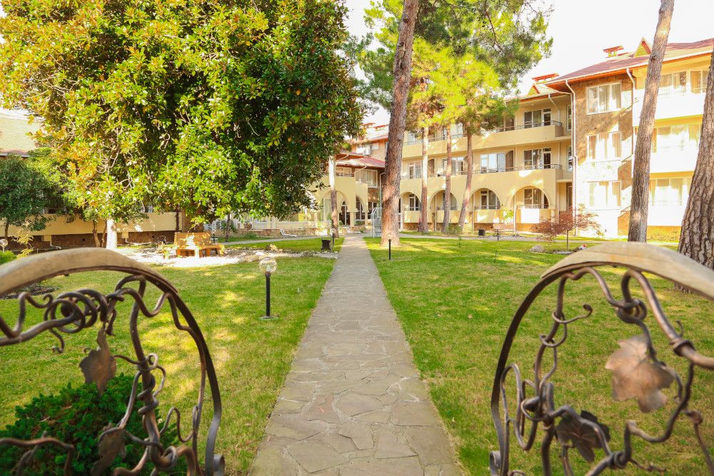 ДЕЛЬФИН, отель комфорт - 1