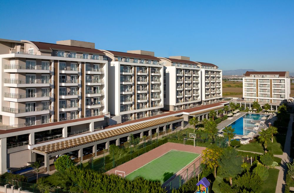 Greenwood Suites Resort - 1