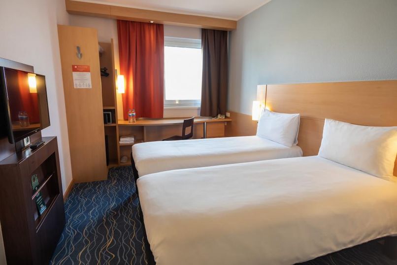 IBIS, отель - 5