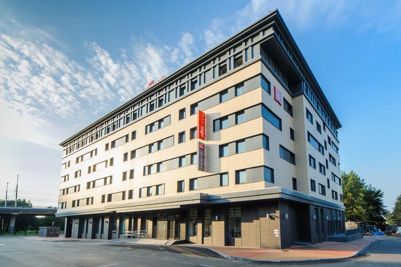 IBIS, отель - 1