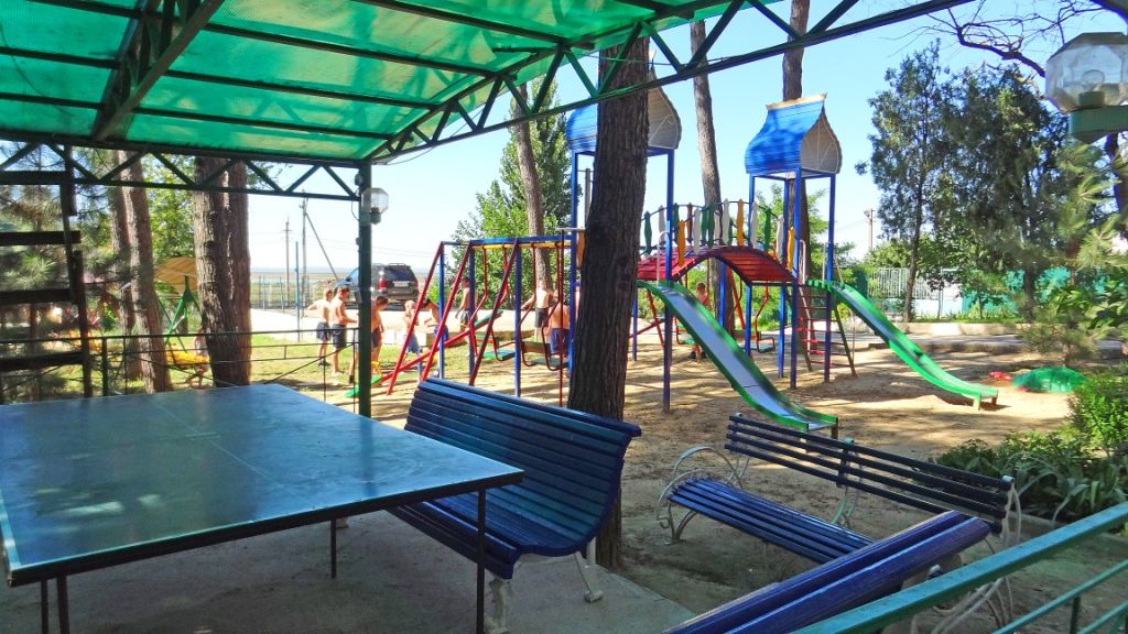 ЧЕРНОМОРСКИЙ, гостевой дом - 23